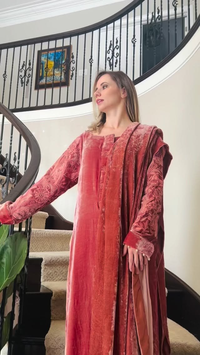 Dusty Rose Artisanal Detailing Designer Ensemble – Look 62