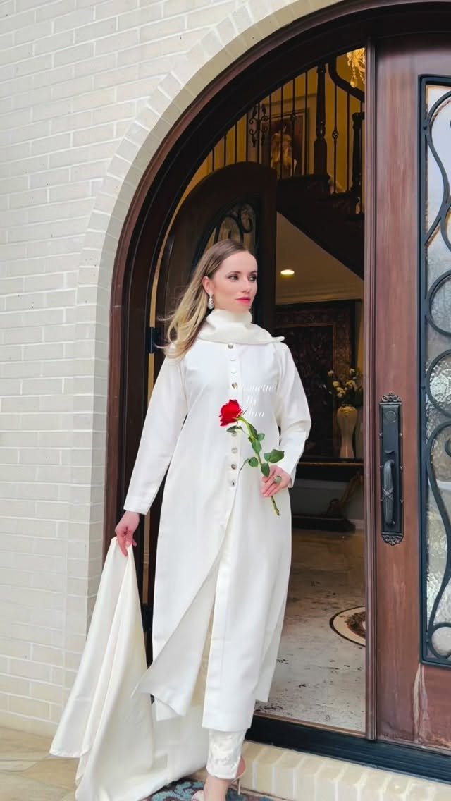 Ivory Artisanal Detailing Designer Ensemble – Look 56