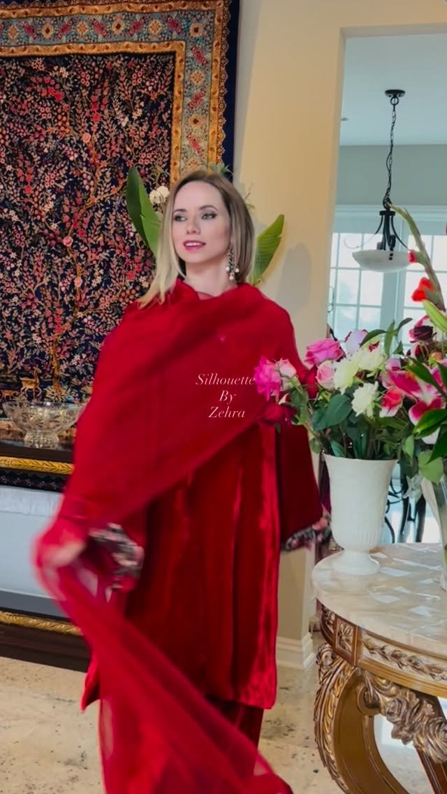 Scarlet Red Artisanal Detailing Designer Ensemble – Look 44