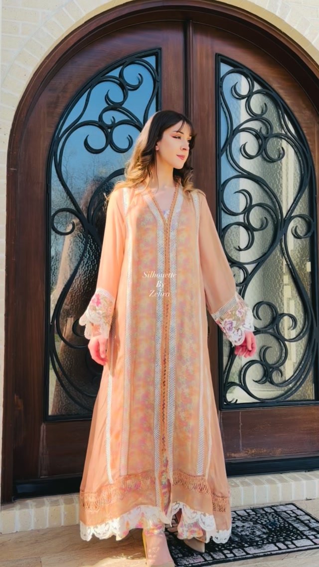 Soft Peach Hand-Finished Detailing Pakistani Suit – Look 12