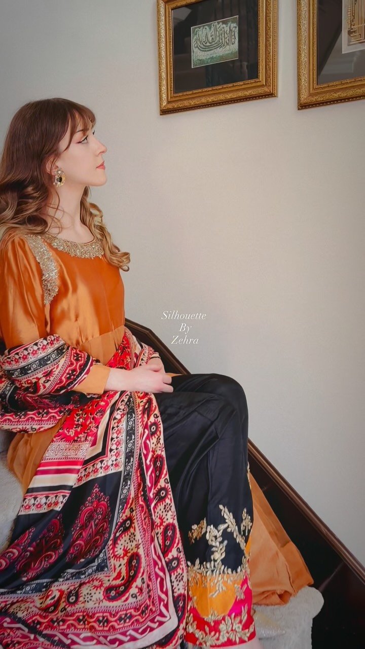 Burnt Orange Zardozi Work Pakistani Suit – Look 05